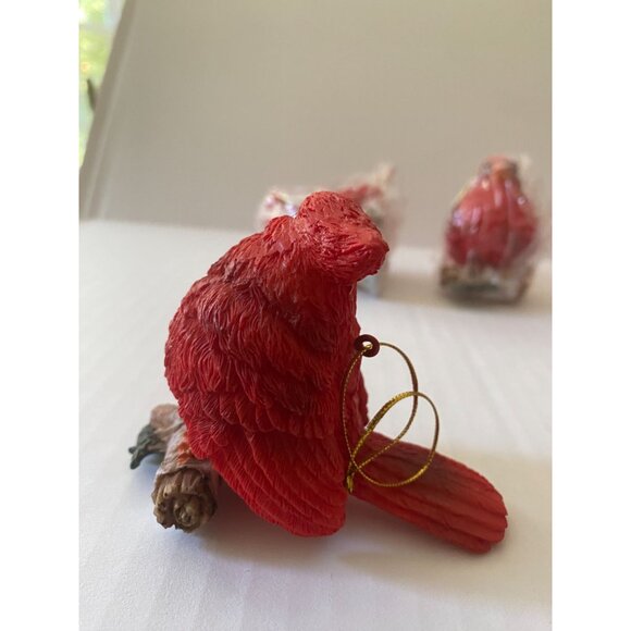 Red Robin 4" Resin Christmas Ornaments, Hanging and Standing (Qty. 5) - Picture 3 of 7